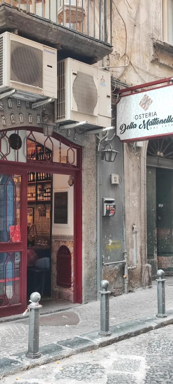 La Chicca Appartamento Intero Nei Quartieri Spagnoli 나폴리 외부 사진